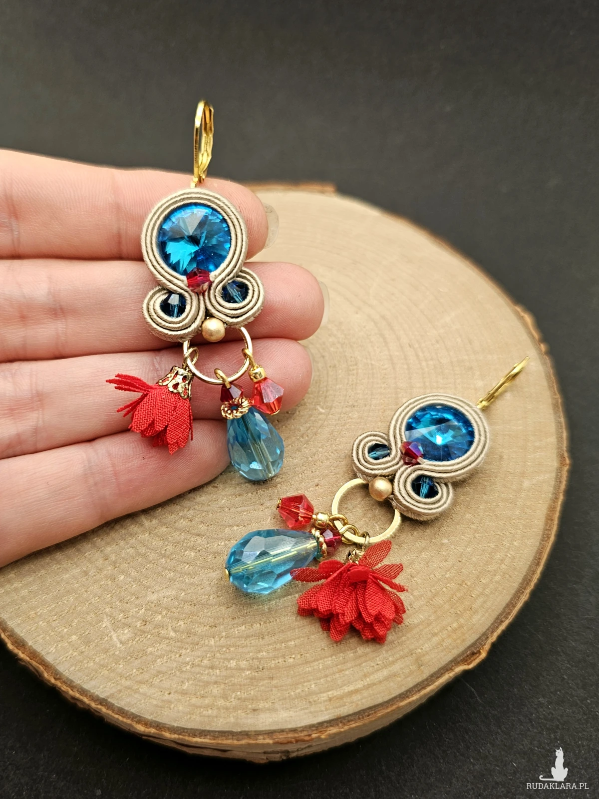 Beżowo kolorowe kolczyki sutasz z kryształkami 7